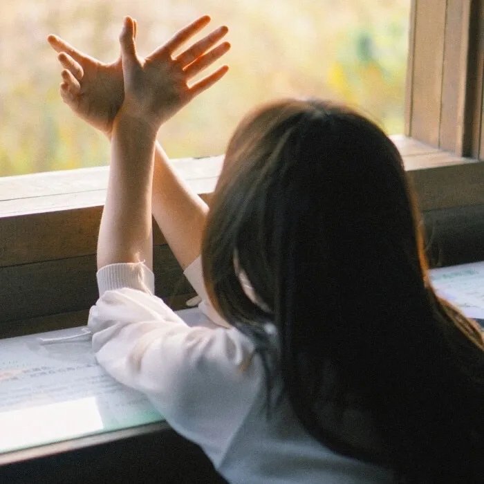 星期日首映粤语